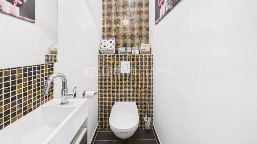 Toilettes séparées